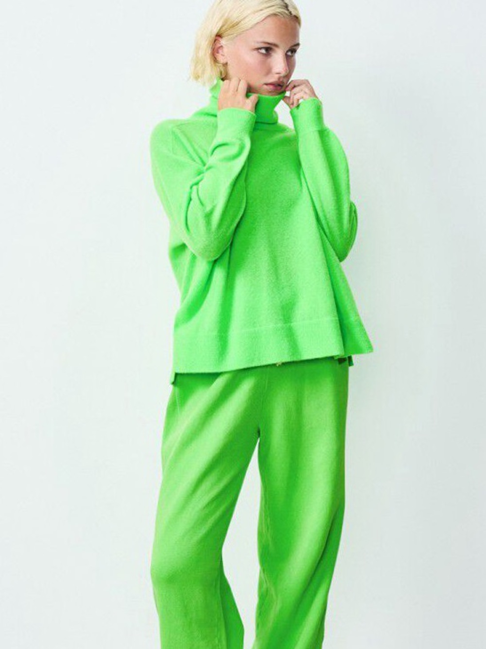 American Vintage Bright Neon Green Turtleneck Sweater